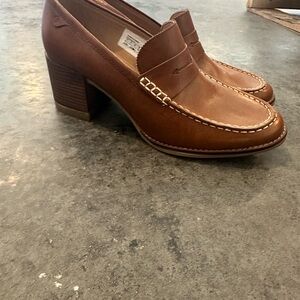 Elegant Brown Loafer Heels